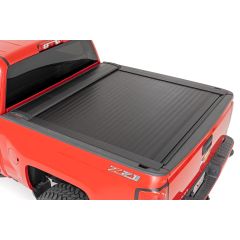 Rough Country Retractable Bed Cover | 5'9" Bed | Chevy/GMC 1500 (04-18 & Classic)
