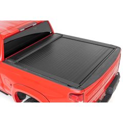 Rough Country Retractable Bed Cover | 5'10" Bed | Chevy/GMC Sierra 1500 (19-25)/Silverado 1500 (19-25)
